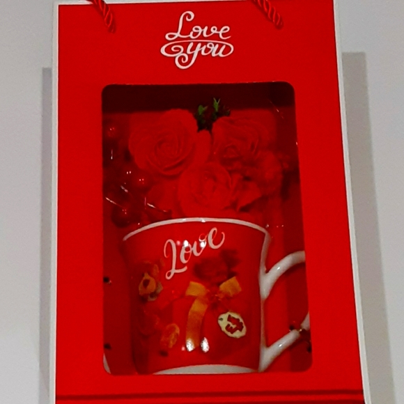 VALENTINE LOVE YOU COFFEE MUG WITH RED BOUQUET LED LIGHT - Picture 1 of 4